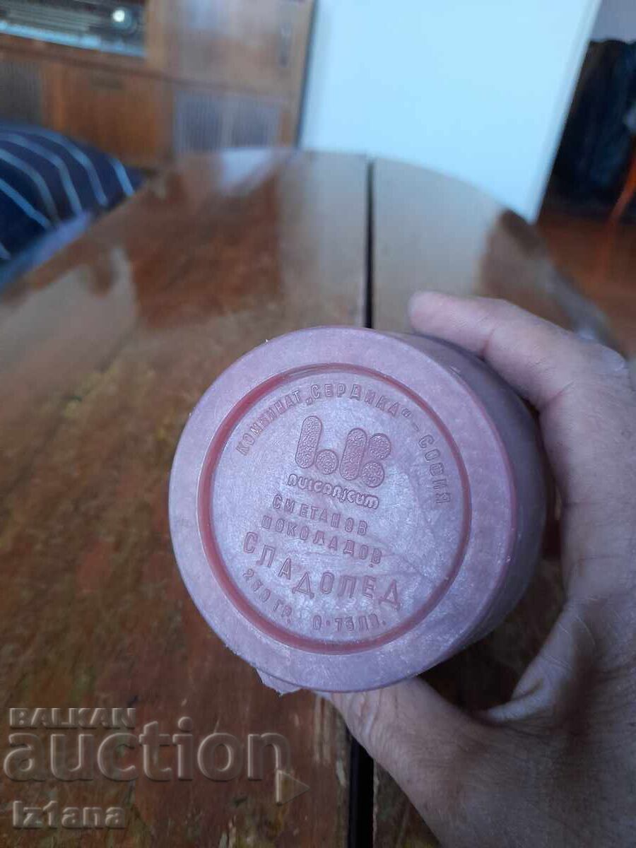 Butoi vechi, butoi de înghețată cu preț 16.00 BGN | € 8.18