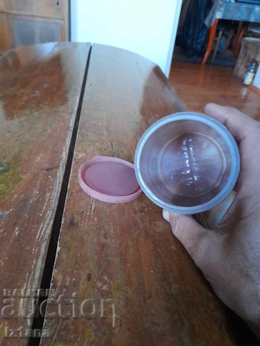 Livrarea Butoi vechi, butoi de înghețată