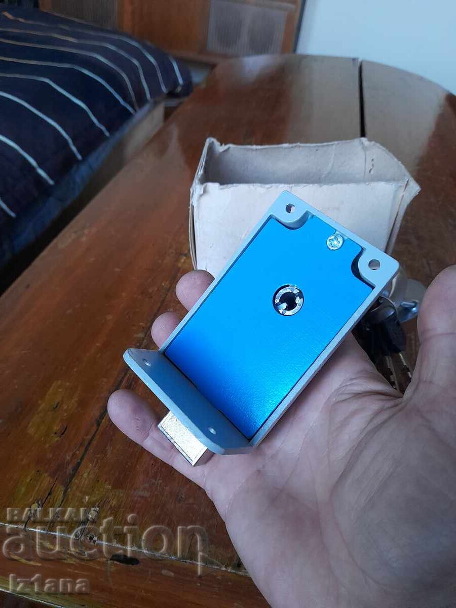 Auction Old additional lock, latch Auction Old additional lock, latch