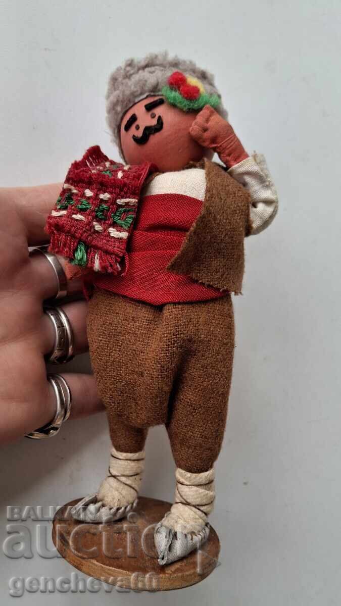 Delivery of Ethnic old Bulgarian doll Delivery of Ethnic old Bulgarian doll