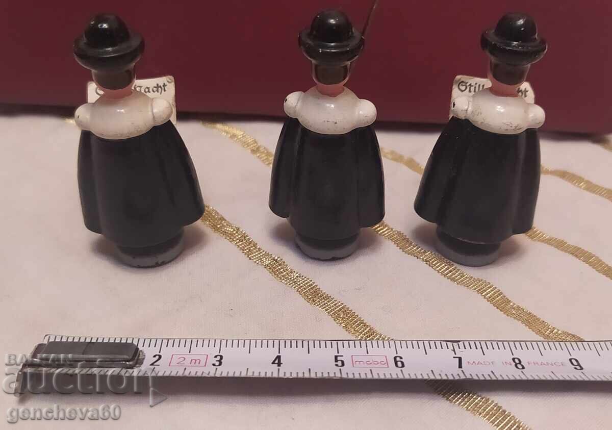 Figurine de Crăciun germane din lemn cu preț 5.00 BGN | € 2.56