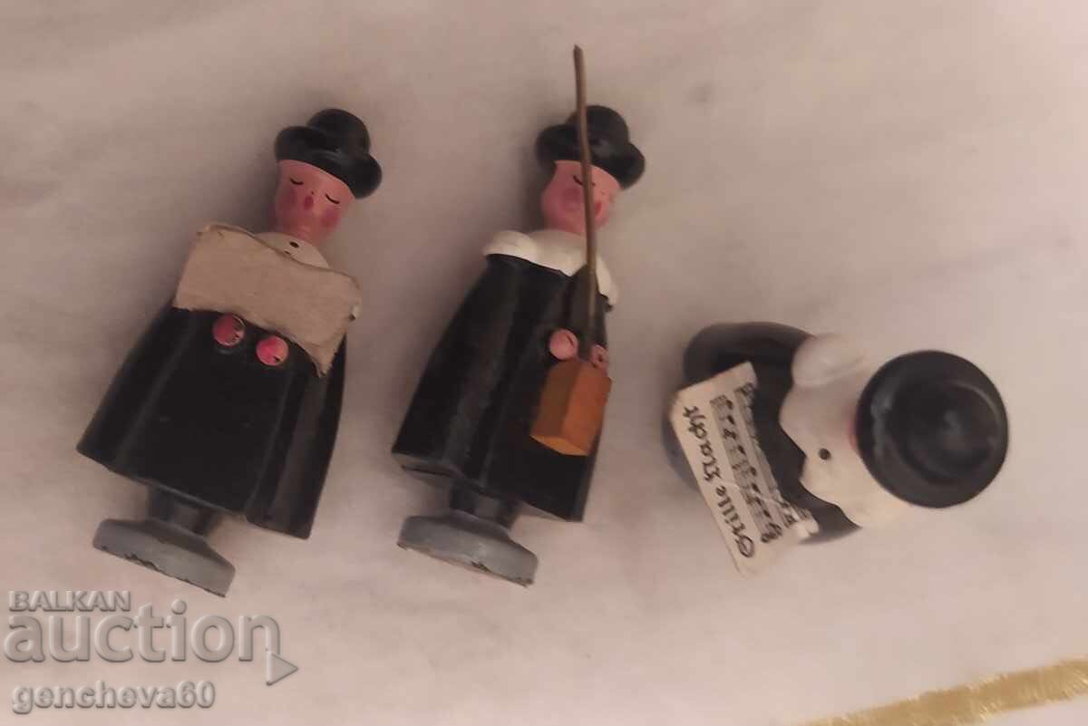 Livrarea Figurine de Crăciun germane din lemn