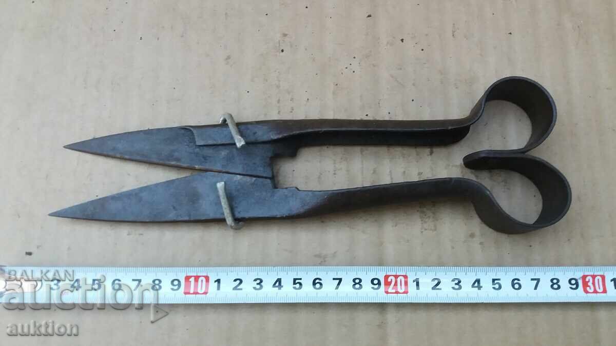 Δημοπρασία ΠΑΛΙΑ ΨΑΛΙΔΙΑ ΠΡΟΒΑΤΩΝ