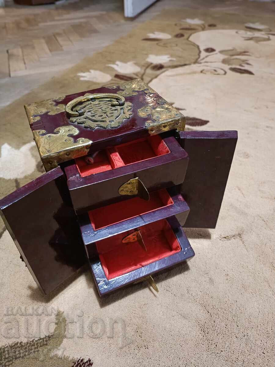 Винтидж ориенталско ковчеже за бижута Нефритени и панели - 6