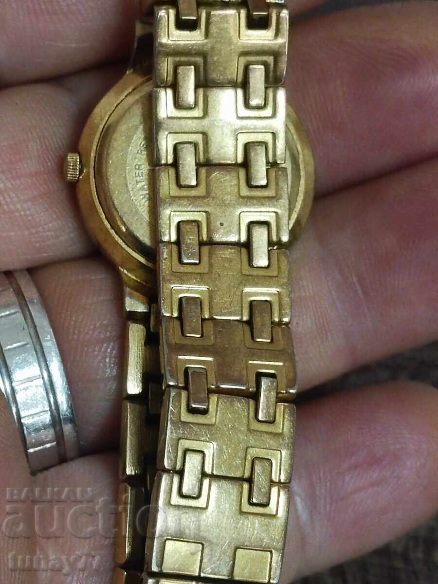 Delivery of Women's Analog Watch Christian Geen 3 micron gold plated