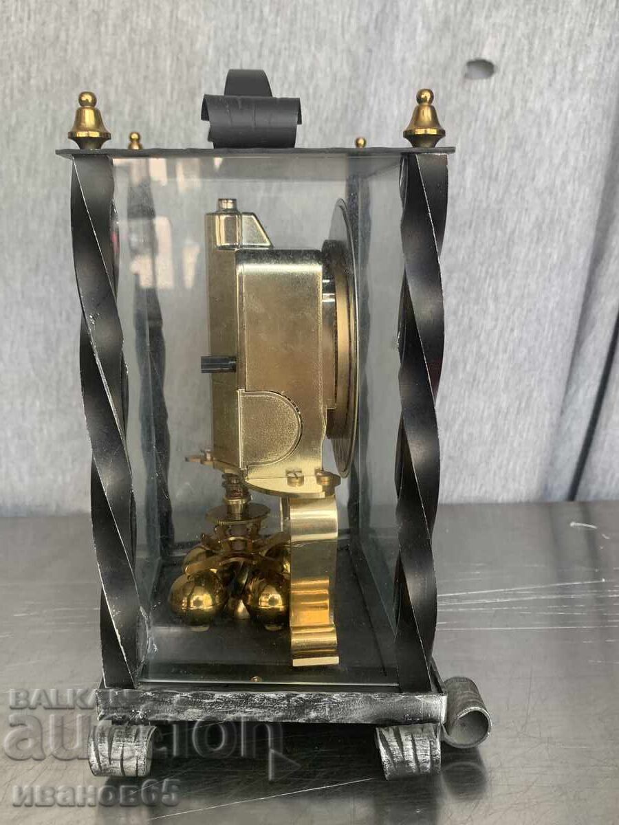 Delivery of desk clock