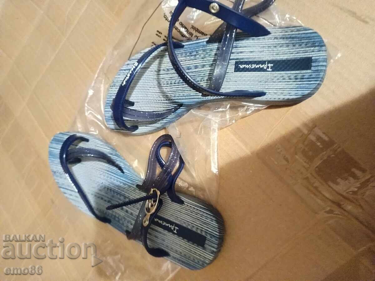 Sandale mărimea 33 B.Z.C