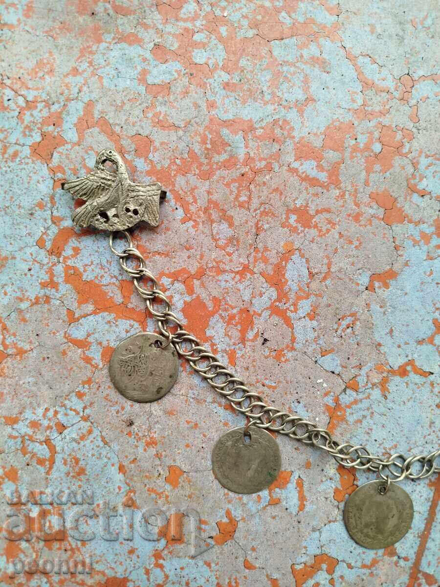 Bijuterii de costume cu preț 150.00 BGN | € 76.69