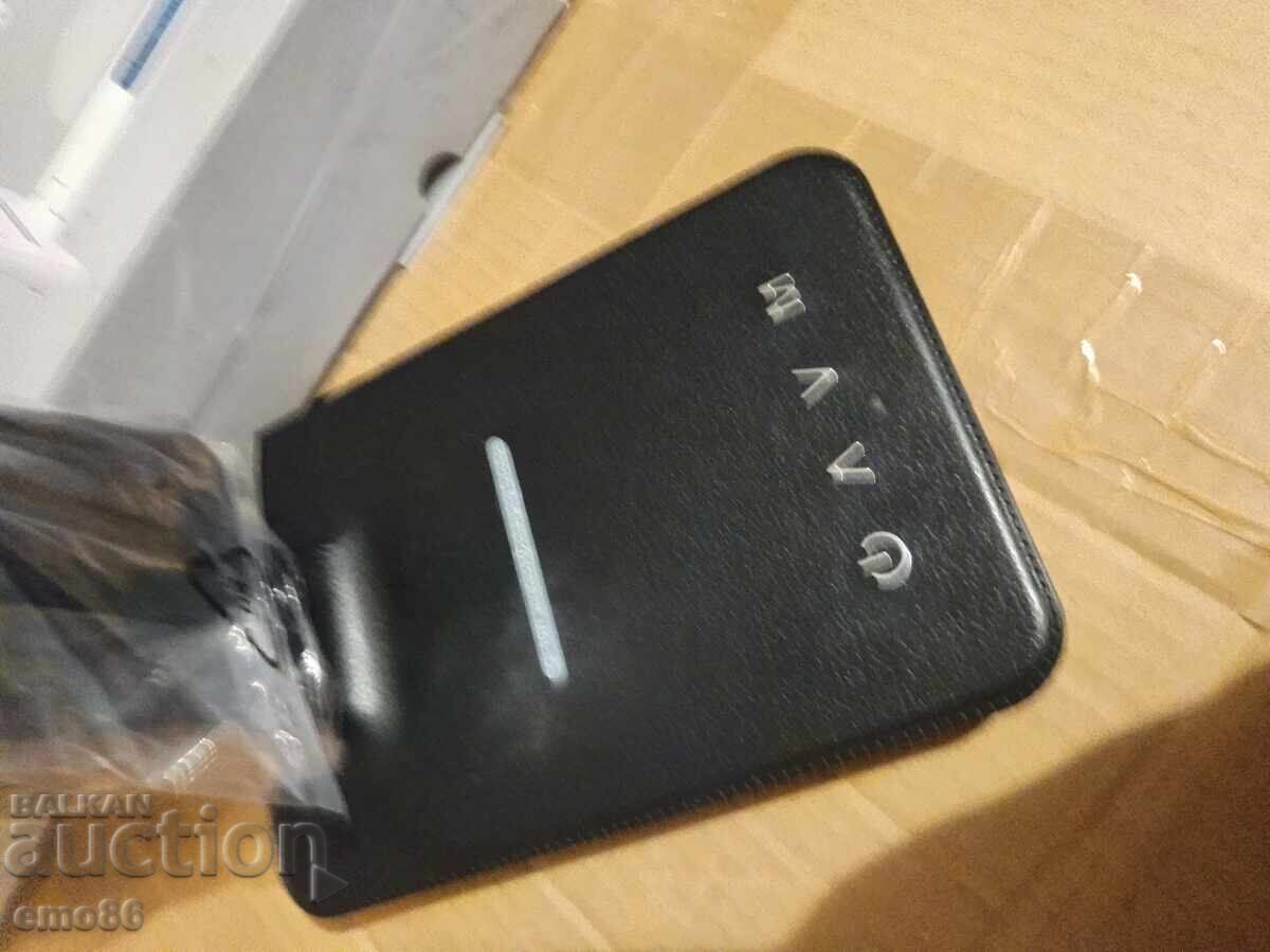 Λαμπτήρας LED και ασύρματη φόρτιση τηλεφώνου Β.Ζ.Τ - 5 Λαμπτήρας LED και ασύρματη φόρτιση τηλεφώνου Β.Ζ.Τ - 5