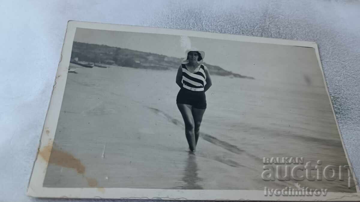 Foto Femeie pe plajă