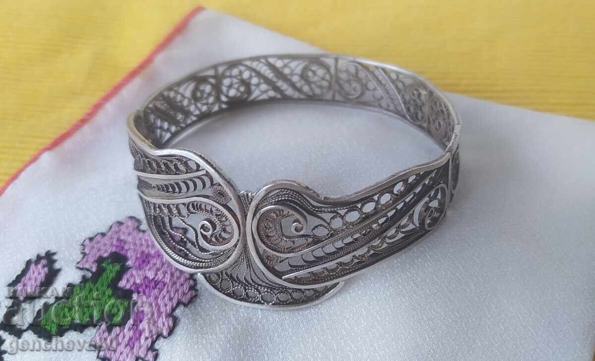 Brățară rară de argint veche - costum filigran cu preț 180.00 BGN | € 92.03