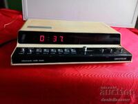 UNIVERSUM Radio Retro, Cronometru Radio Electronic, Anii 1980