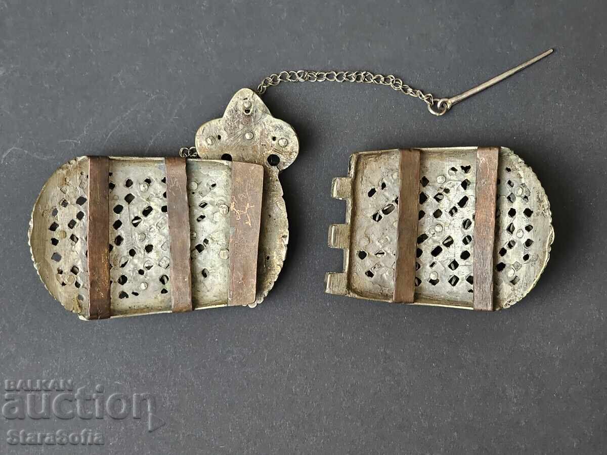 Authentic Revival-era Pendants from Teteven - 5