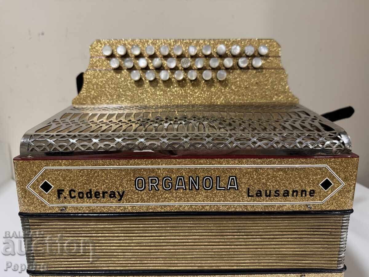 Acordeon Hohner Organola cu preț 700.00 BGN | € 357.90