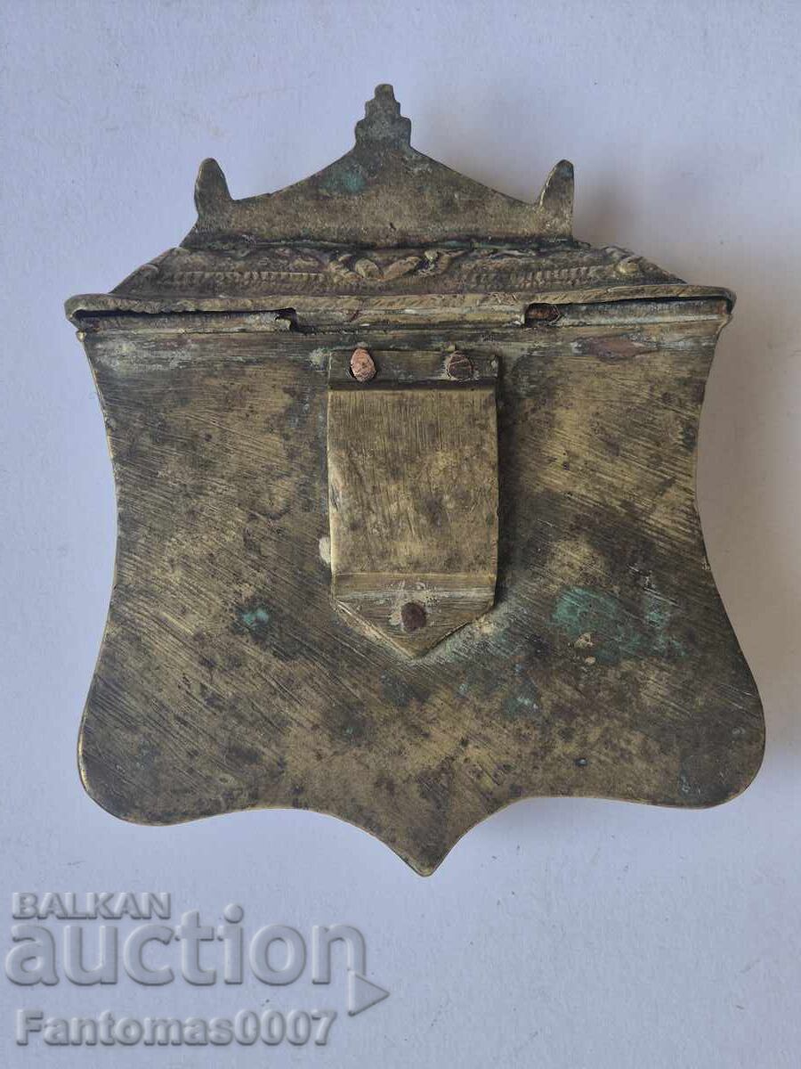 Delivery of OLD AUTHENTIC FLINTLOCK-POWDER HORN Delivery of OLD AUTHENTIC FLINTLOCK-POWDER HORN