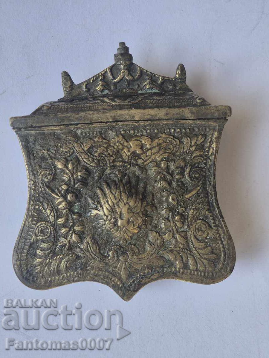 OLD AUTHENTIC FLINTLOCK-POWDER HORN OLD AUTHENTIC FLINTLOCK-POWDER HORN