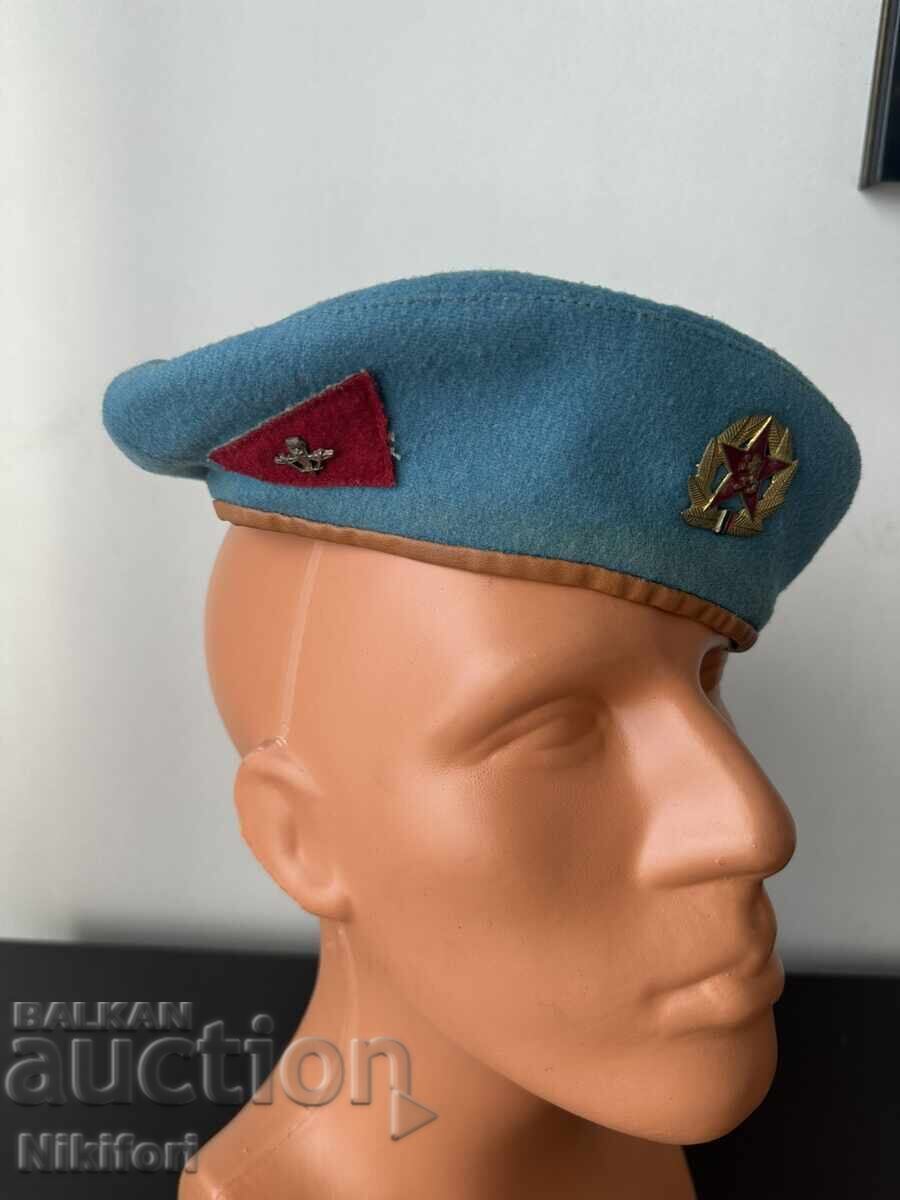 Σοσιαλιστική Παραδοσιακή Μπερέ - 5