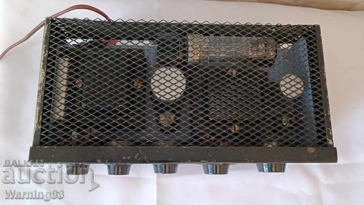 Auction Old tube amplifier - PYE HF10EM - Made in England - MONO Auction Old tube amplifier - PYE HF10EM - Made in England - MONO