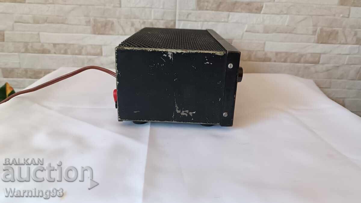 Delivery of Old tube amplifier - PYE HF10EM - Made in England - MONO Delivery of Old tube amplifier - PYE HF10EM - Made in England - MONO