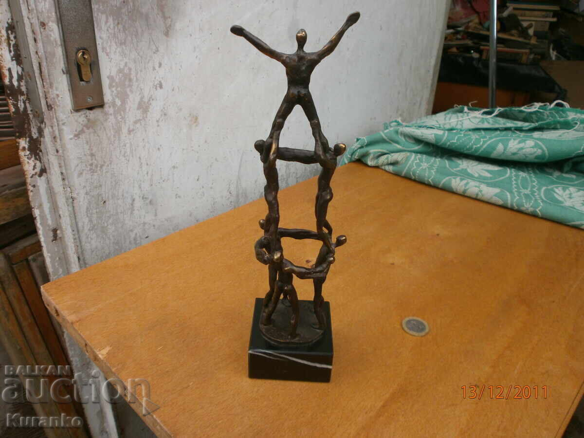 Δημοπρασία Παλιά, βαριά μπρούτζινη γλυπτική, αγαλματίδιο 26 εκ Δημοπρασία Παλιά, βαριά μπρούτζινη γλυπτική, αγαλματίδιο 26 εκ