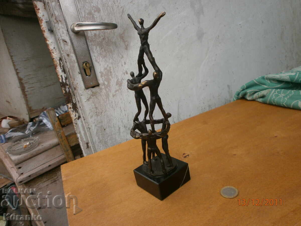 Παλιά, βαριά μπρούτζινη γλυπτική, αγαλματίδιο 26 εκ - 6 Παλιά, βαριά μπρούτζινη γλυπτική, αγαλματίδιο 26 εκ - 6