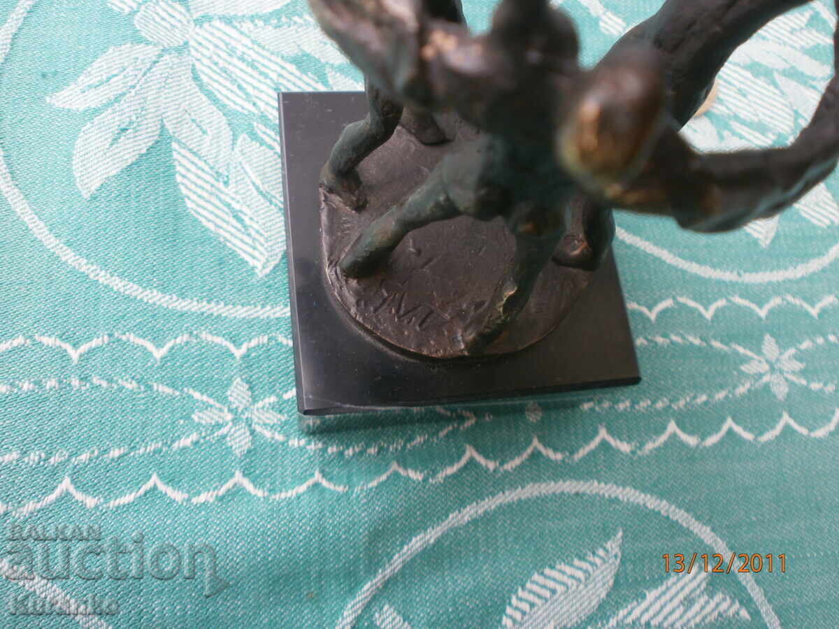 Παλιά, βαριά μπρούτζινη γλυπτική, αγαλματίδιο 26 εκ - 11 Παλιά, βαριά μπρούτζινη γλυπτική, αγαλματίδιο 26 εκ - 11