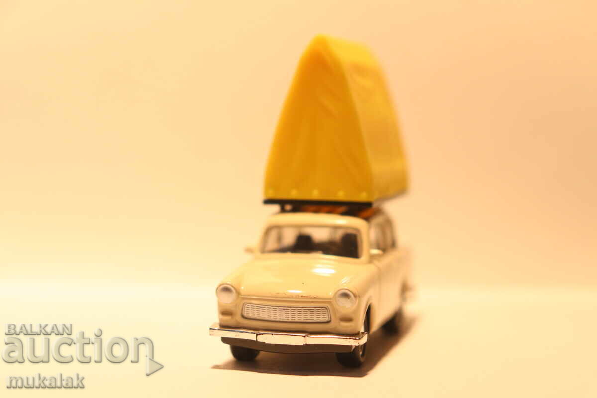 1/64 MODEL GRELL TRABANT TRABANT COLIȚĂ JUCĂRIE MODEL cu preț 25.00 BGN | € 12.78