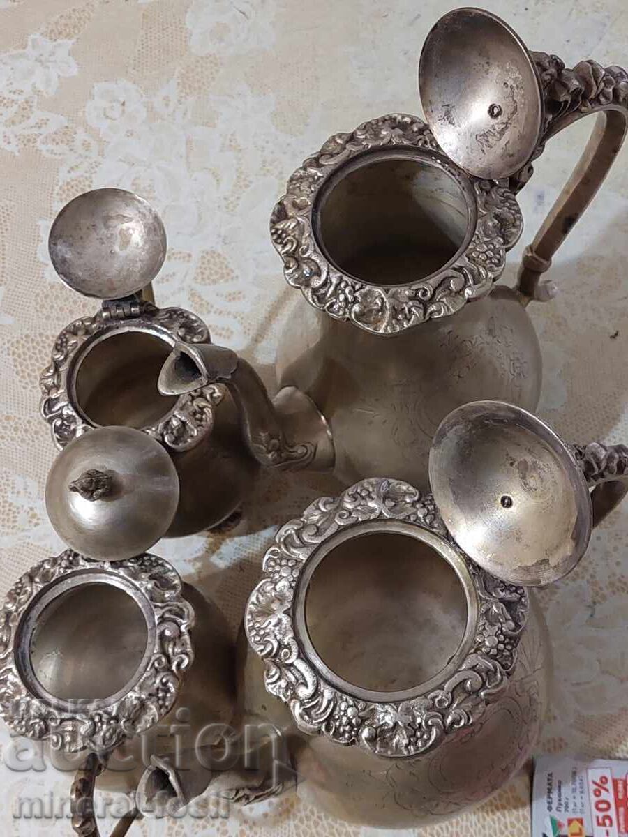 Veselă veche pentru ceai și cafea cu preț € 99.00 | 193.63 BGN Veselă veche pentru ceai și cafea cu preț € 99.00 | 193.63 BGN