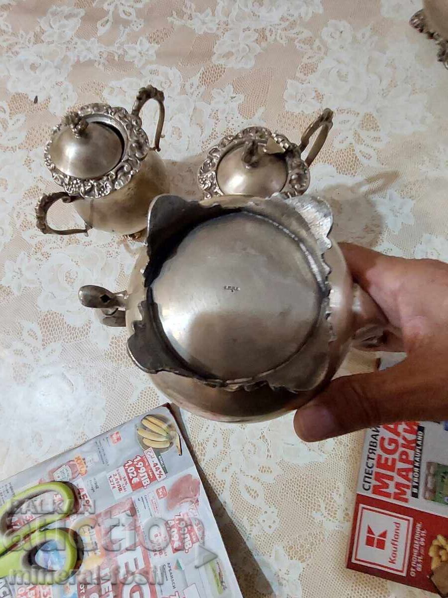 Παράδοση Παλιά σερβίτσια τσαγιού και καφέ