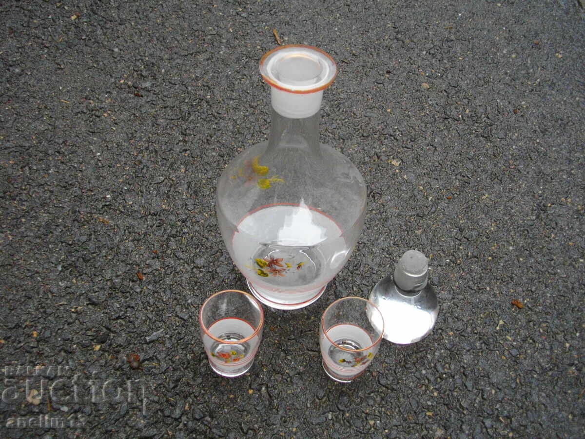 Licitație SERVICIU DE STICLĂ PICTAT MANUAL, CARAFĂ CU DOUĂ PAHARE PENTRU RĂCHIU Licitație SERVICIU DE STICLĂ PICTAT MANUAL, CARAFĂ CU DOUĂ PAHARE PENTRU RĂCHIU