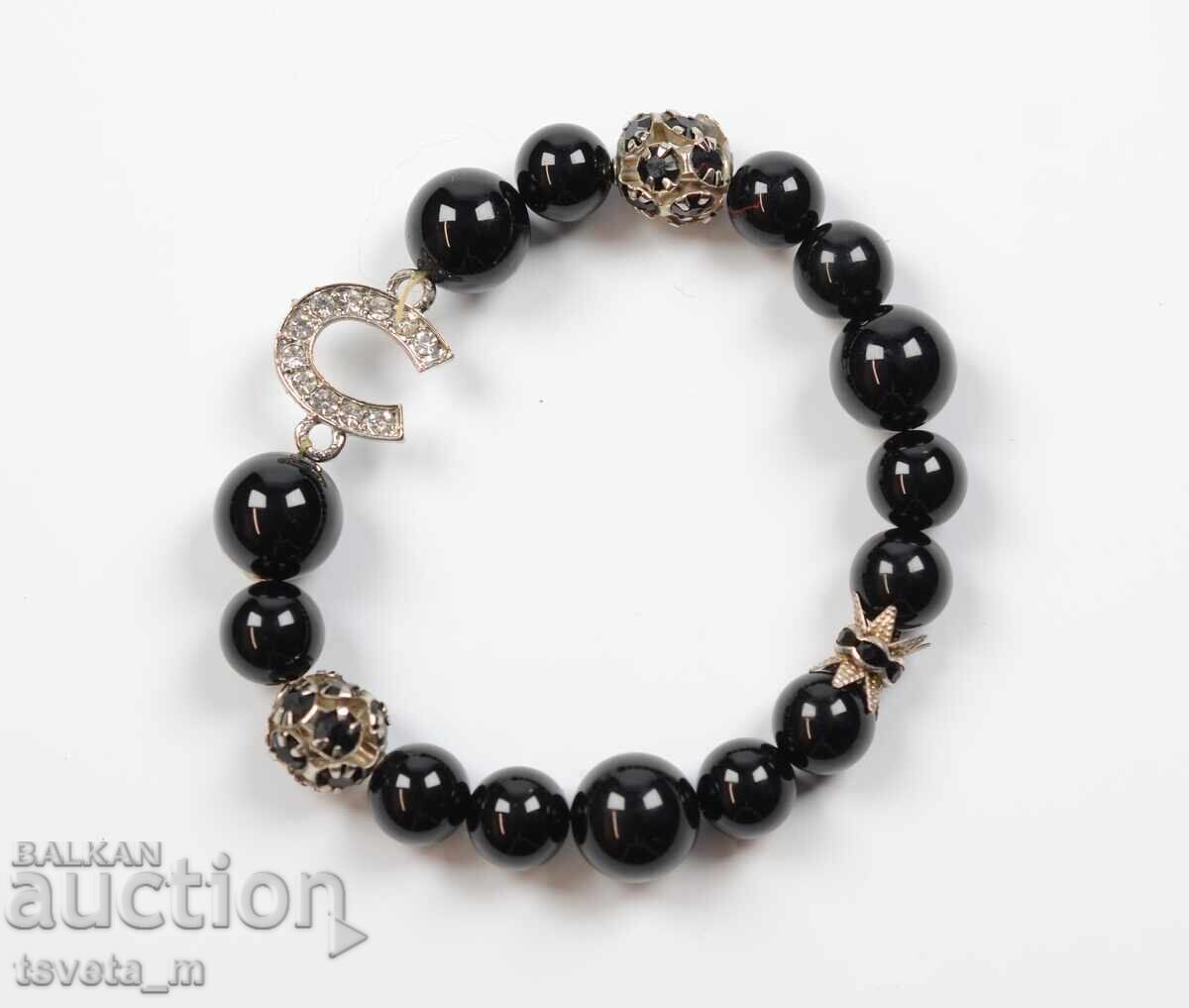 Ластична гривна с естествени камъни