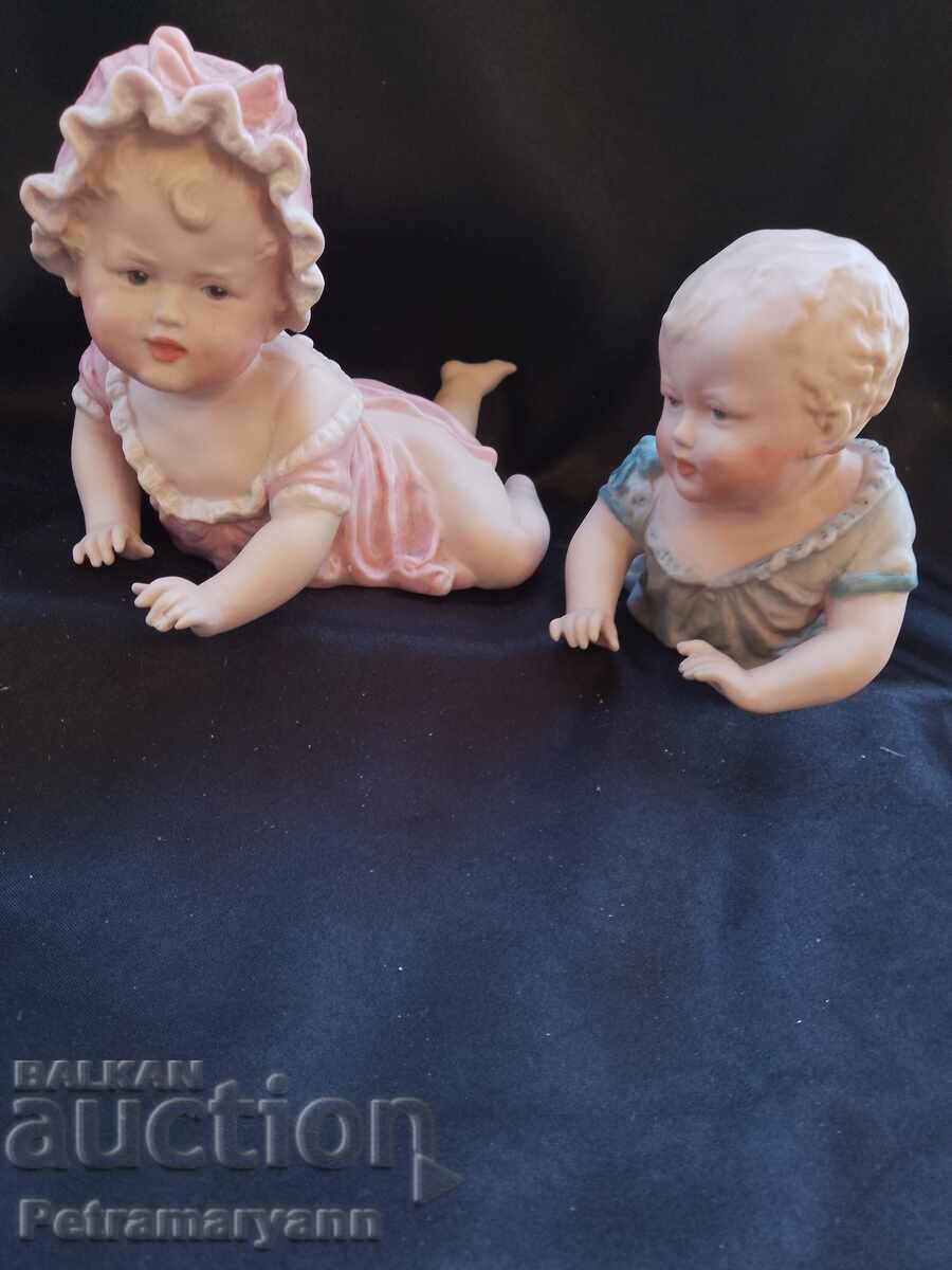 Αντίκες αγαλματίδια "Μωρό πιάνο" με τιμή 120.00 BGN | € 61.36