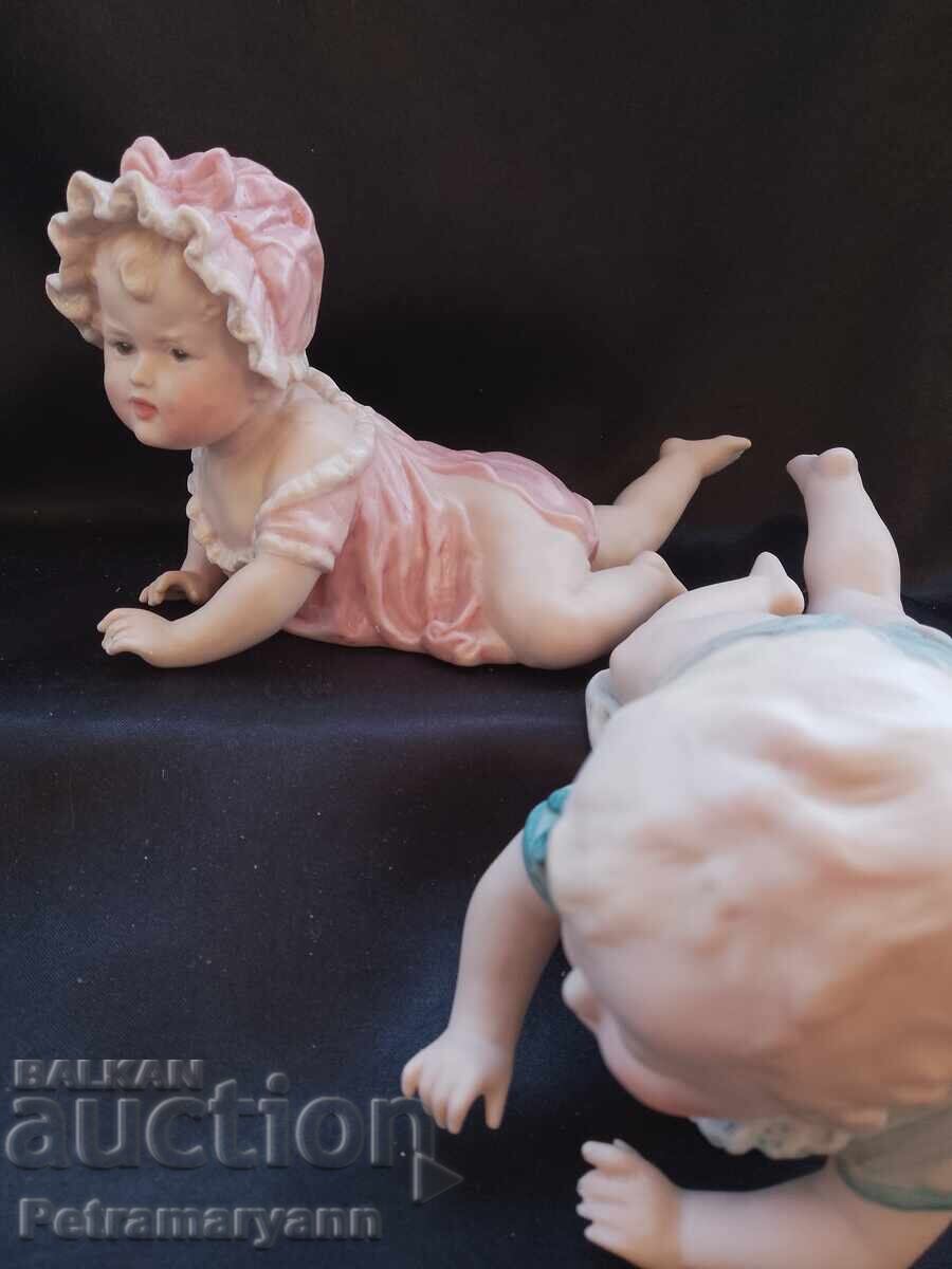 Παράδοση Αντίκες αγαλματίδια "Μωρό πιάνο"