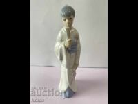 Πορσελάνινο ειδώλιο με σημάδια