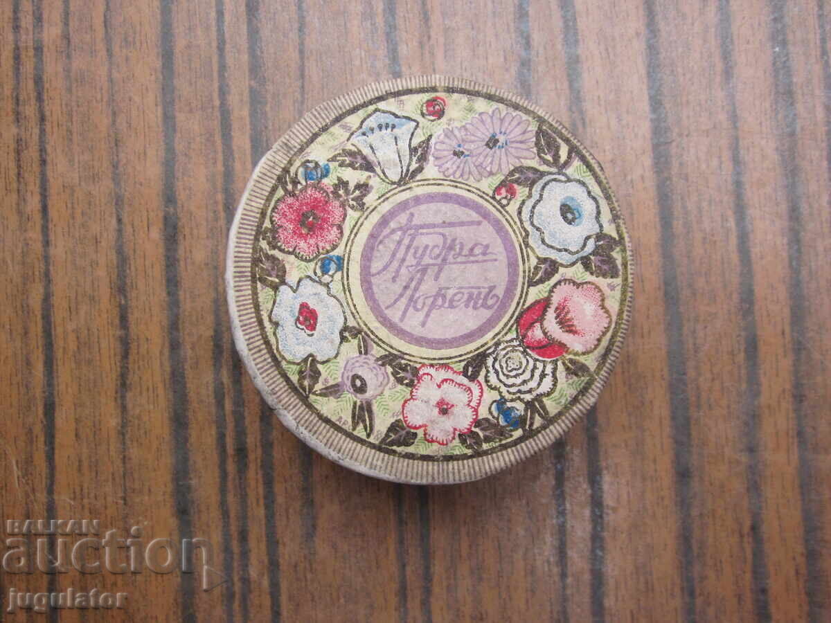 Βασίλειο της Βουλγαρίας παλιά γυναικεία πούδρα Loren Loren σε κουτί Βασίλειο της Βουλγαρίας παλιά γυναικεία πούδρα Loren Loren σε κουτί