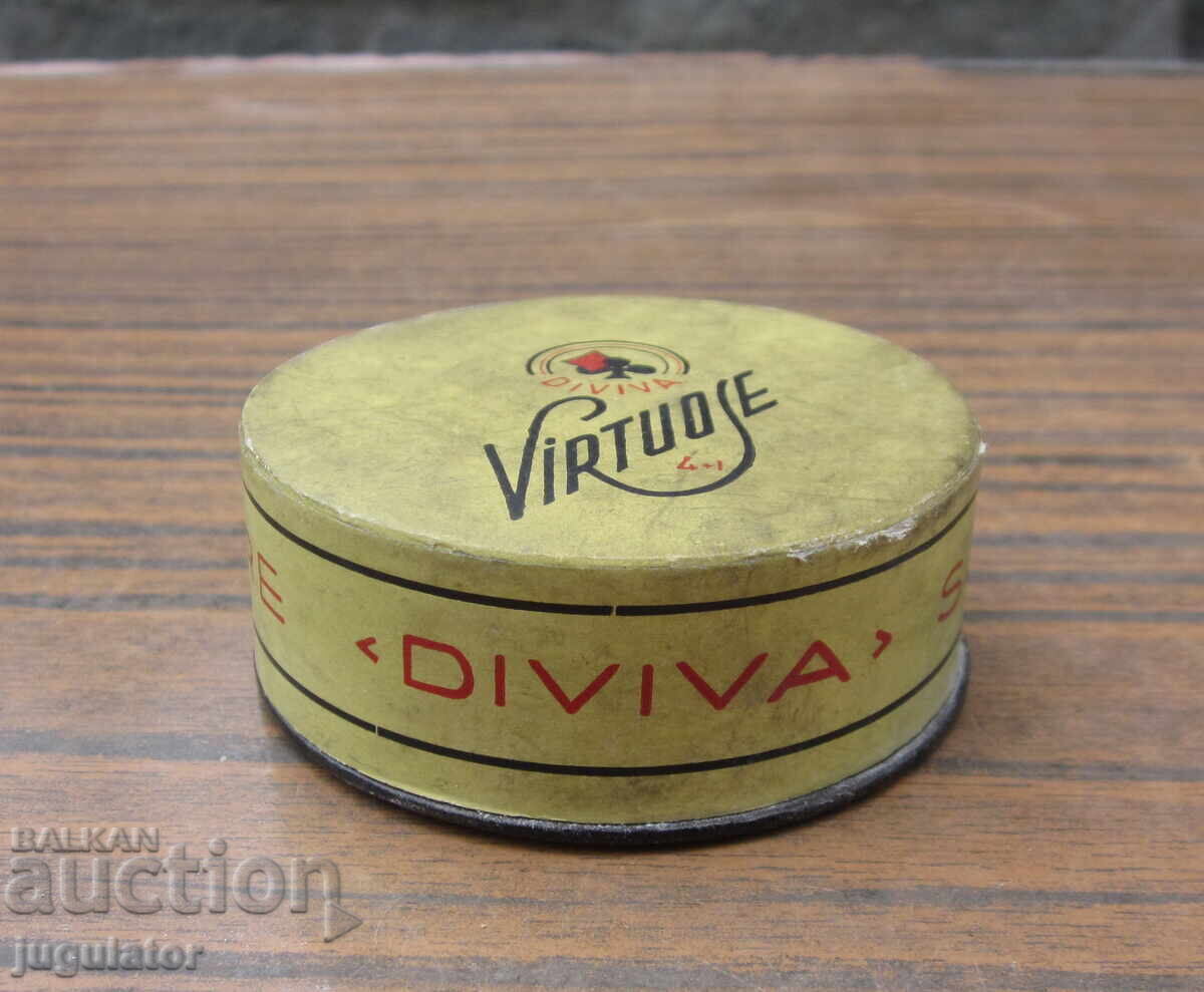 Kingdom of Bulgaria antique lady's powder virtuoso in a box with price € 17.00 | 33.25 BGN