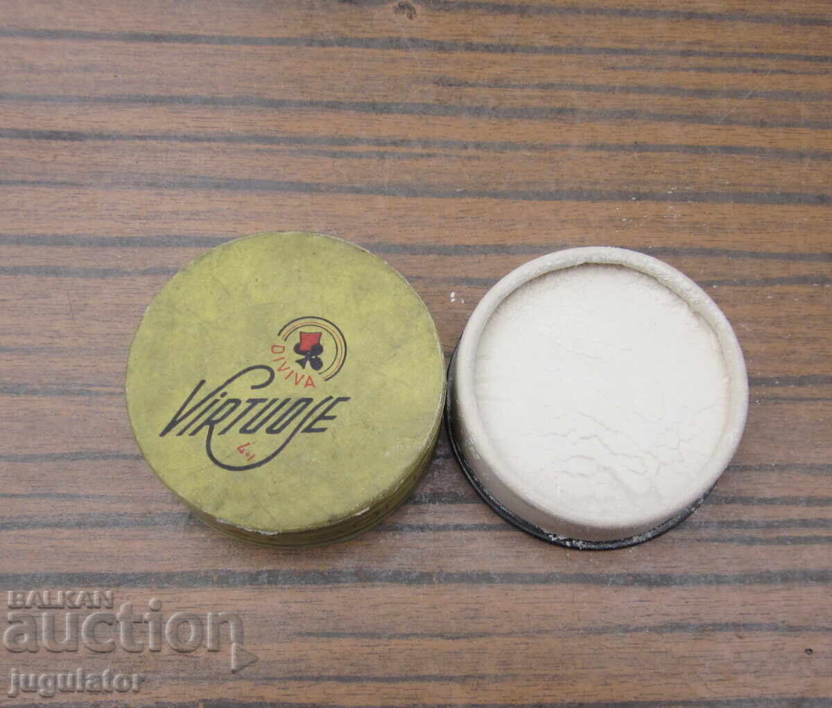 Kingdom of Bulgaria antique lady's powder virtuoso in a box - 6