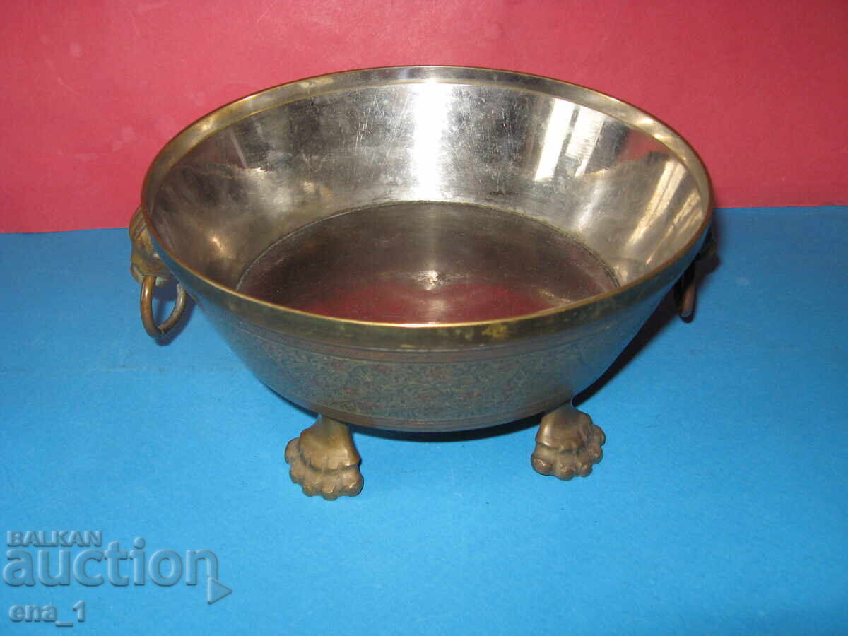 Licitație Bol decorativ vintage, stil oriental, din alamă Licitație Bol decorativ vintage, stil oriental, din alamă