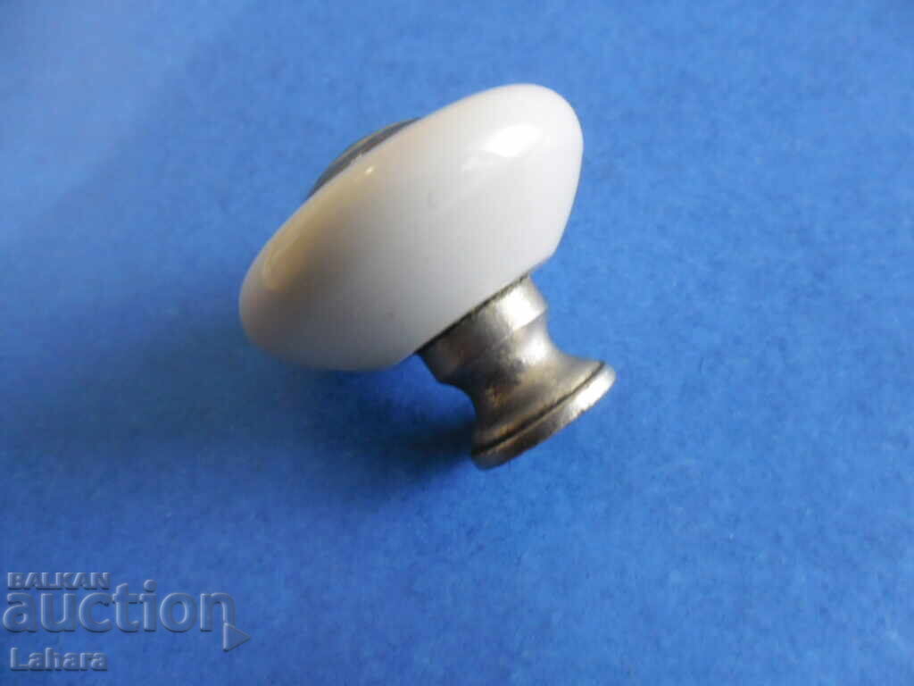 Старина порцеланова дръжка за чекмеджета или врати - 6 Старина порцеланова дръжка за чекмеджета или врати - 6