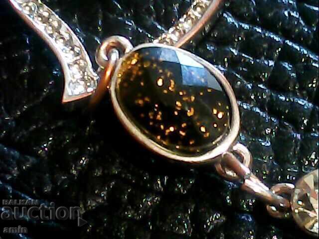 Brățară veche, șir de pietre naturale opal cu preț 15.00 BGN | € 7.67