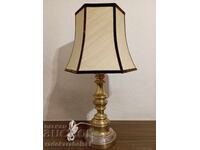 Lampă veche, mare și frumoasă