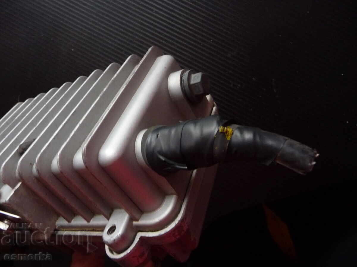 Amplificator pentru programe de televiziune prin cablu, montaj exterior, cutie - 6 Amplificator pentru programe de televiziune prin cablu, montaj exterior, cutie - 6