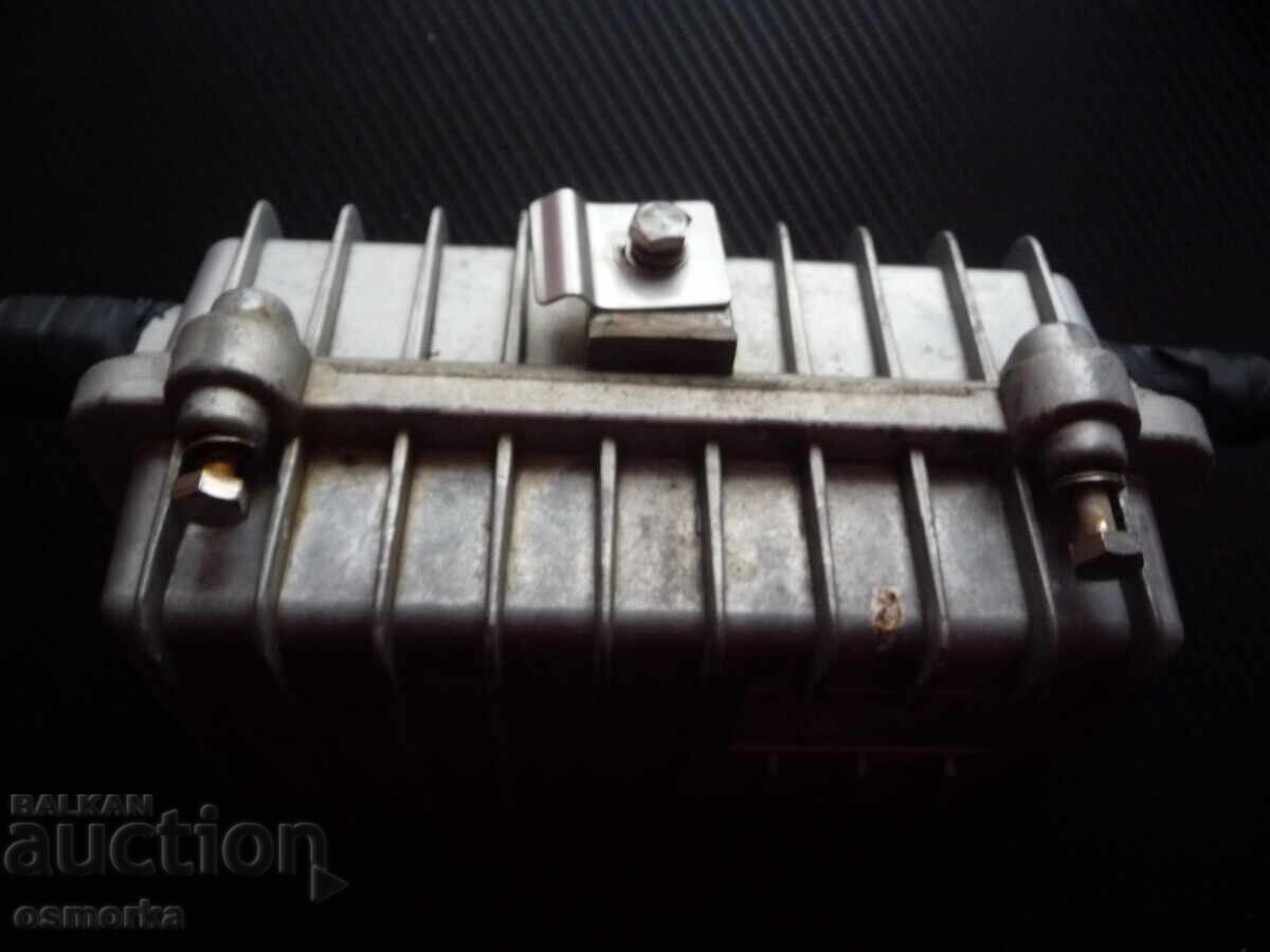 Amplificator pentru programe de televiziune prin cablu, montaj exterior, cutie - 7 Amplificator pentru programe de televiziune prin cablu, montaj exterior, cutie - 7