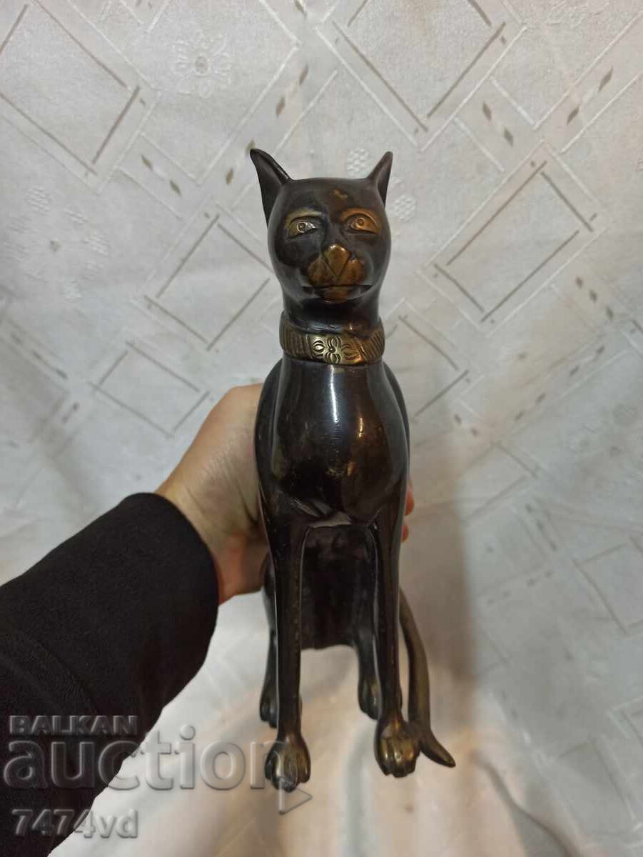 PLASTICĂ MASIVĂ DIN BRONZ A PISICII BASTET - 7 PLASTICĂ MASIVĂ DIN BRONZ A PISICII BASTET - 7