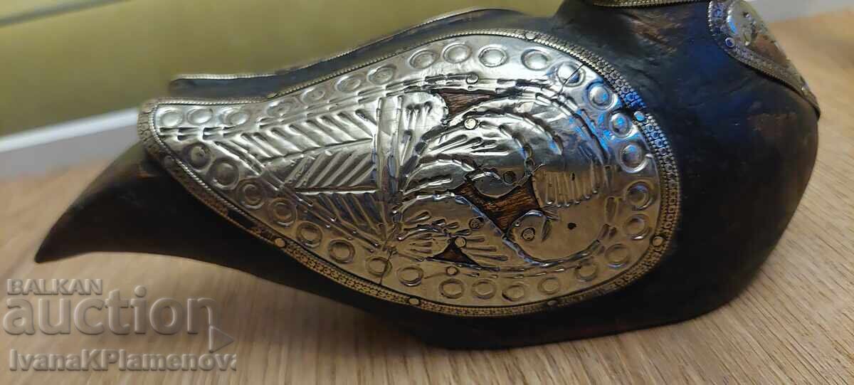 Auction  Vintage Wood Carving Brass Hardware for Connoisseurs