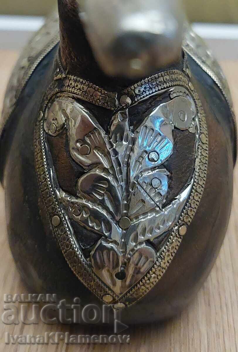 Delivery of Vintage Wood Carving Brass Hardware for Connoisseurs