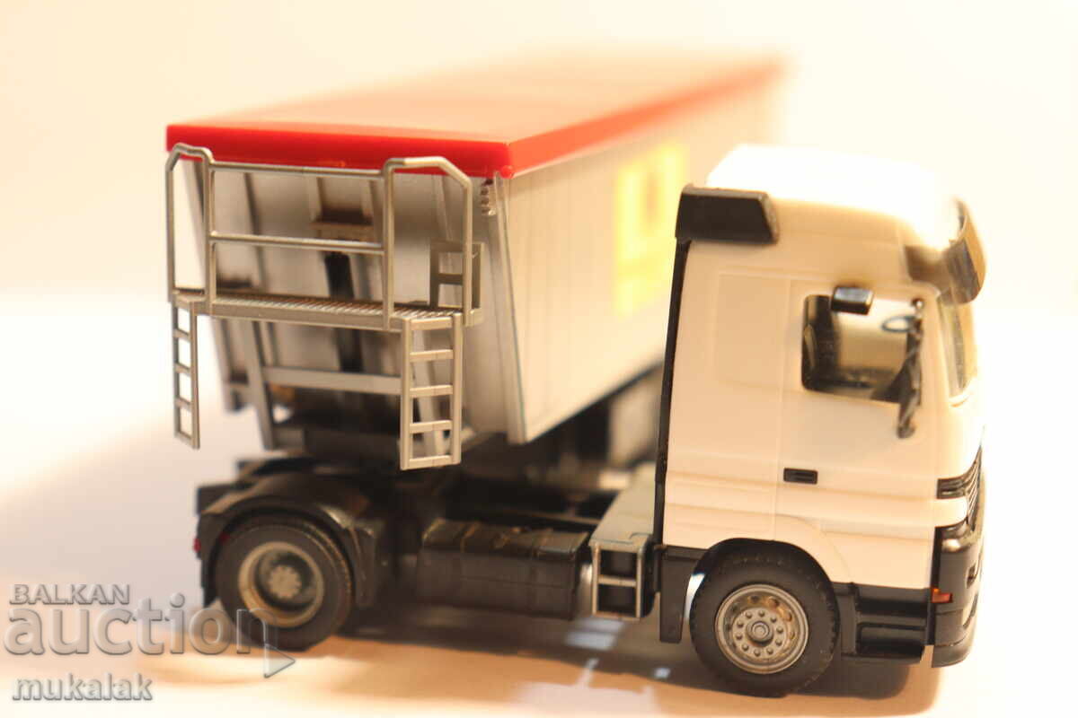 Delivery of HERPA 1:87 H0 MERCEDES DUMP TRUCK GONDOLA TRUCK MODEL