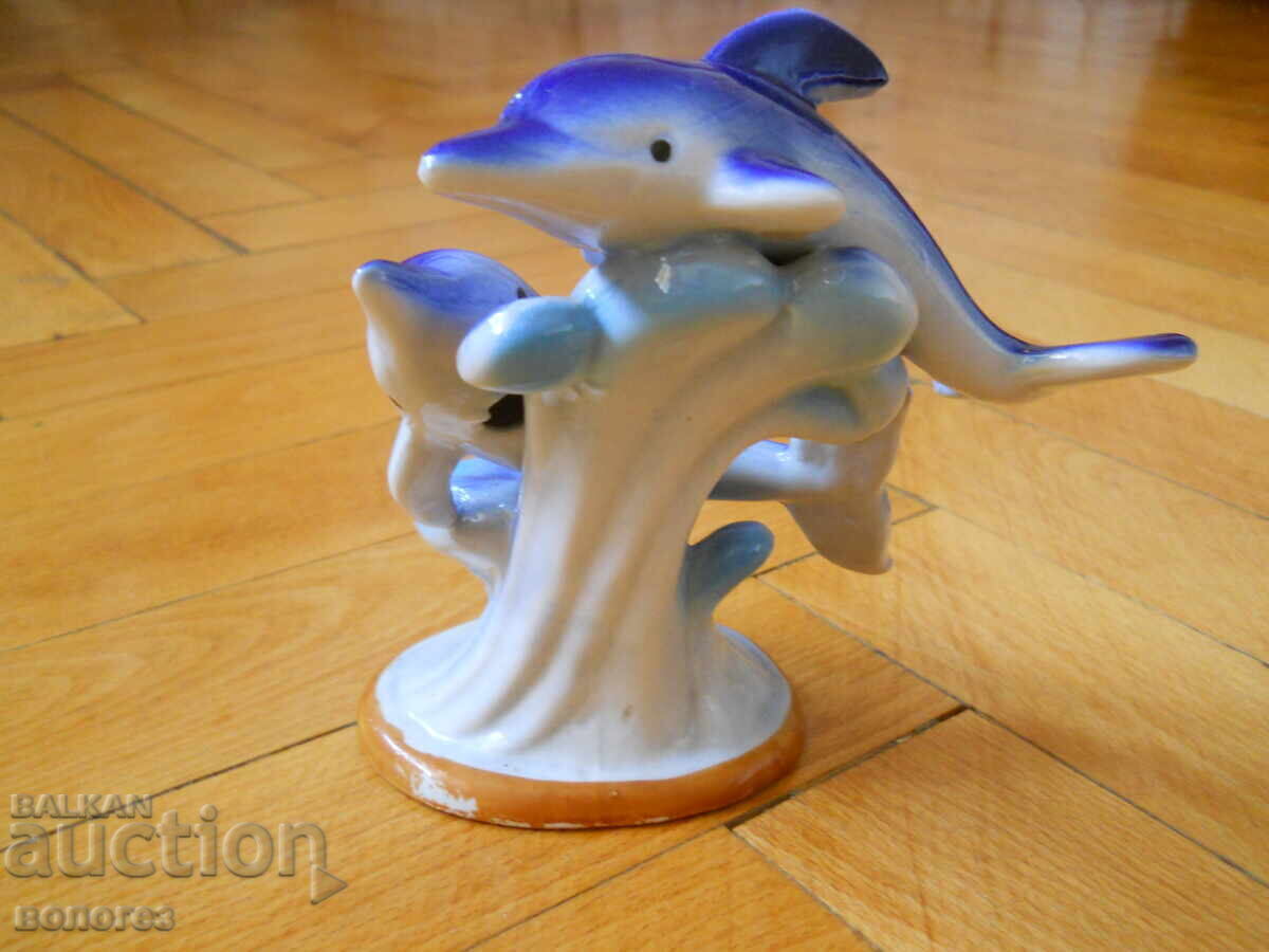 Auction Porcelain figurine "Dolphins" - Holland Auction Porcelain figurine "Dolphins" - Holland