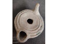 Perfectă replică a unei lămpi antice