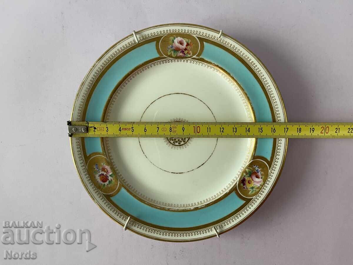 Delivery of Old porcelain plate Delivery of Old porcelain plate